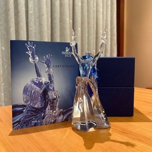 Authentic Isadora Swarovski Crystal Figurine, 2002 SCS Limited Edition